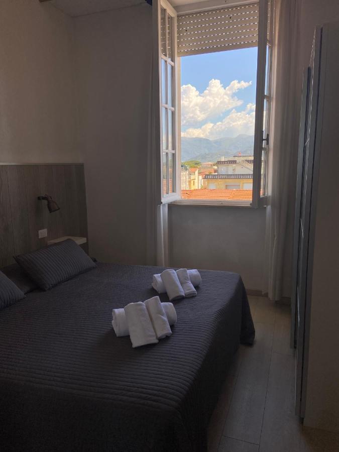 Alba Sul Mare Hotel Lido di Camaiore Buitenkant foto