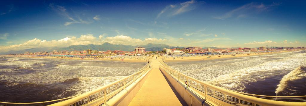 Alba Sul Mare Hotel Lido di Camaiore Buitenkant foto