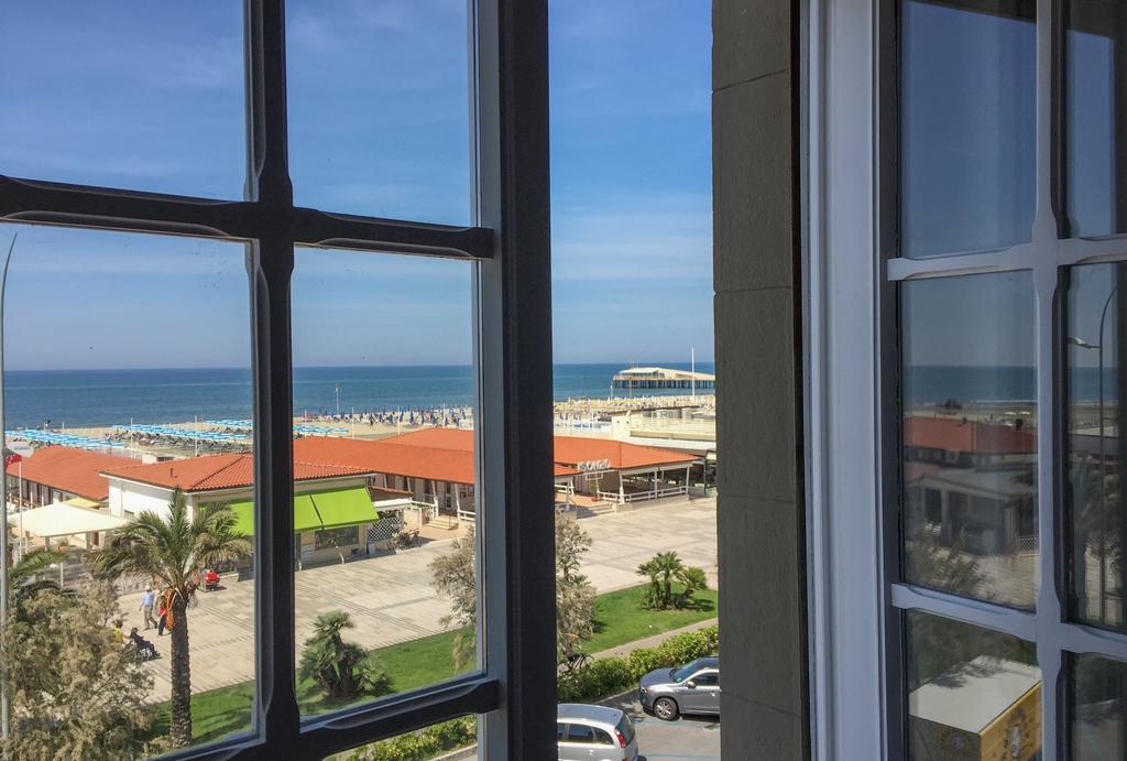 Alba Sul Mare Hotel Lido di Camaiore Buitenkant foto